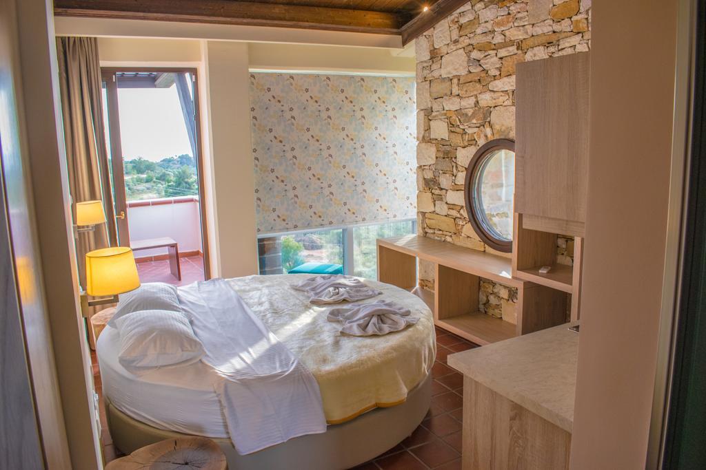Kallisti Hotel Potos Zewnętrze zdjęcie